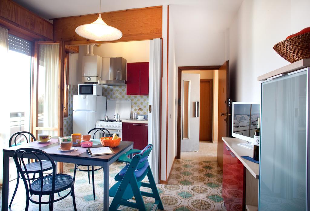 Residence Holiday Bellaria-Igea Marina Rum bild