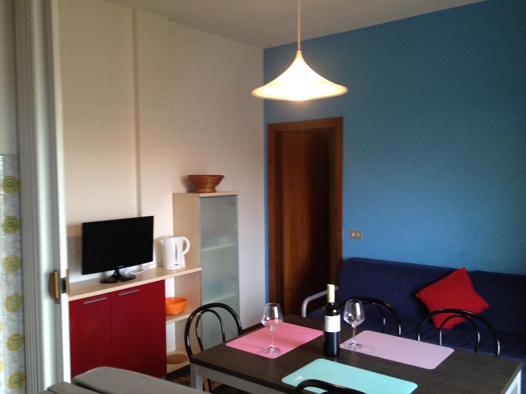 Residence Holiday Bellaria-Igea Marina Rum bild