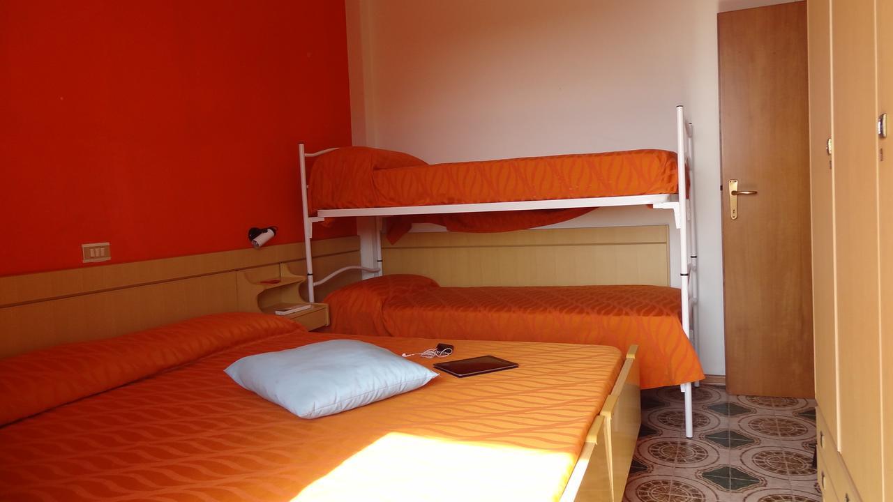 Residence Holiday Bellaria-Igea Marina Exteriör bild